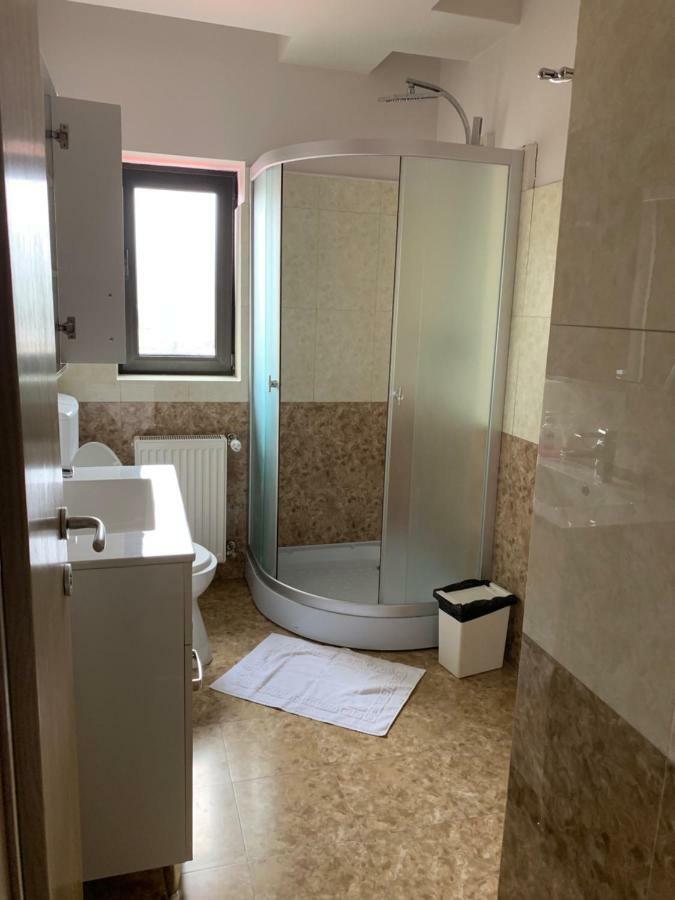 Vila Curcubeu Hotel Buşteni Buitenkant foto